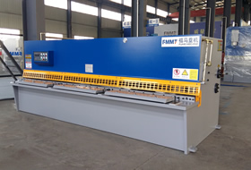 2016款擺式剪(jiǎn)闆機QC12Y-6*4000