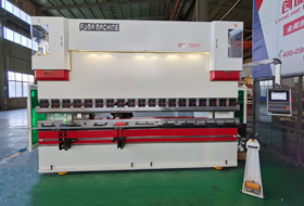 WE67K-130T4100新一代雙泵(beng)控數控折彎