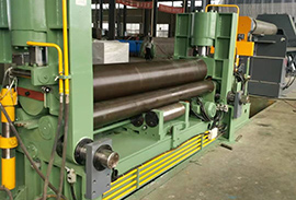 30×2500上輥萬(wàn)能卷闆機